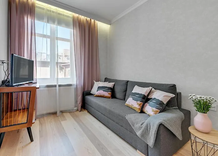 Grand Apartments - Orion Apartment Nearby Monte Cassino Street