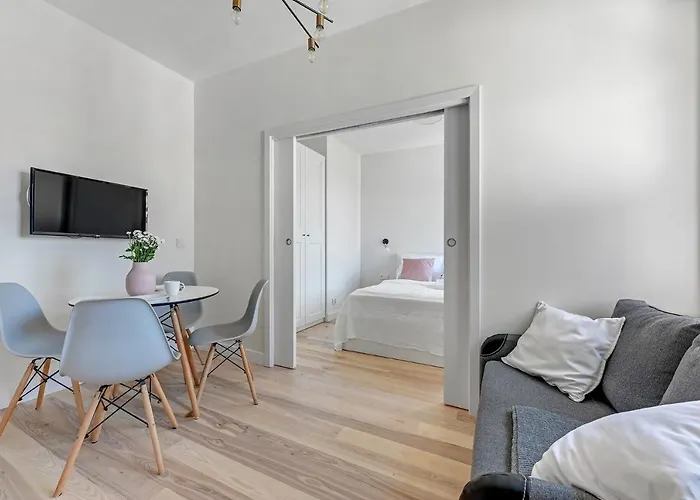 Grand Apartments - Orion Apartment Nearby Monte Cassino Street